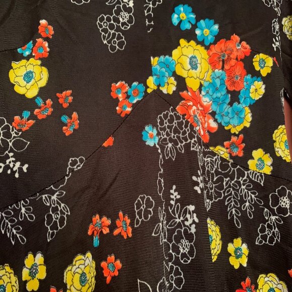 Vintage Henry Allen Montreal 70s Floral Maxi Dress | Size Small-Handmade Canada - Picture 4 of 12